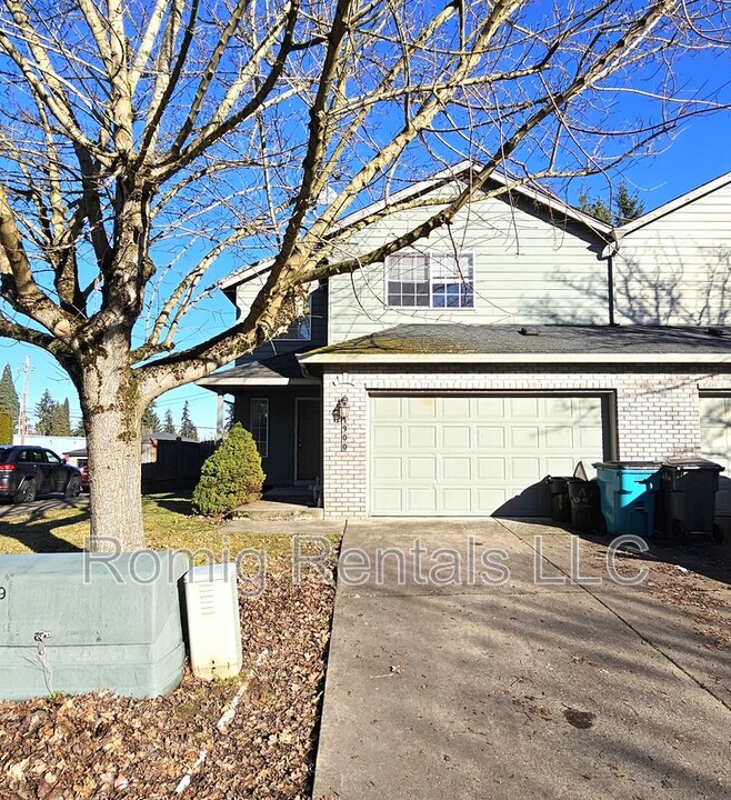 1900 NE 98th St in Vancouver, WA - Building Photo