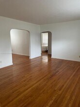 520 SW 10th St in Miami, FL - Building Photo - Building Photo