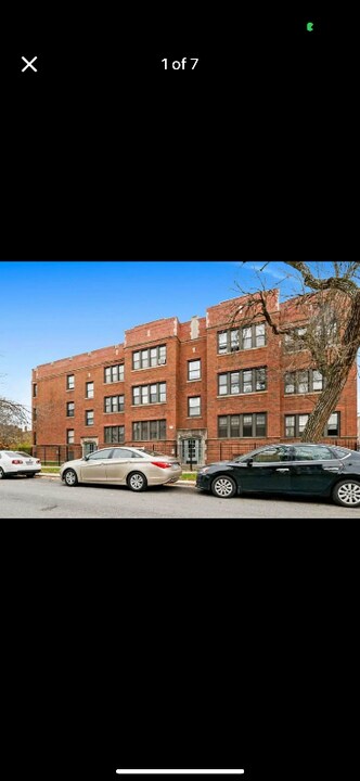 708 E 80th St in Chicago, IL - Building Photo
