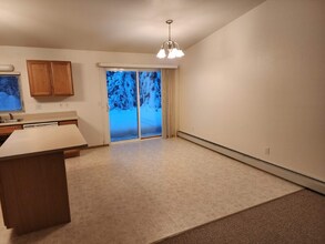 771 Turner Dr in North Pole, AK - Building Photo - Building Photo