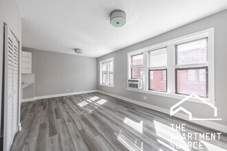 3943 N Janssen Ave, Unit N3 in Chicago, IL - Building Photo - Building Photo