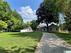2260 Nottingham Rd in Allentown, PA - Building Photo - Building Photo