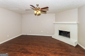 8912 Saddlewood Dr in Jonesboro, GA - Building Photo - Building Photo