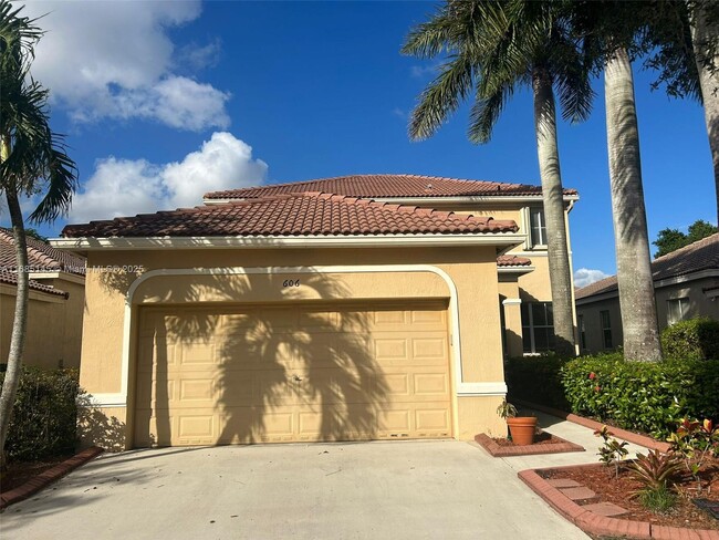 606 Bald Cypress Rd in Weston, FL - Foto de edificio - Building Photo