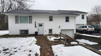 139 E Riverside Dr in Olean, NY - Building Photo