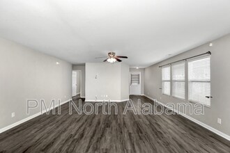 325 Kenneth Blvd NW in Madison, AL - Building Photo - Building Photo