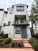 4246 Msn Ranch Wy in Oceanside, CA - Building Photo