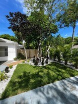742 New Jersey St in West Palm Beach, FL - Building Photo