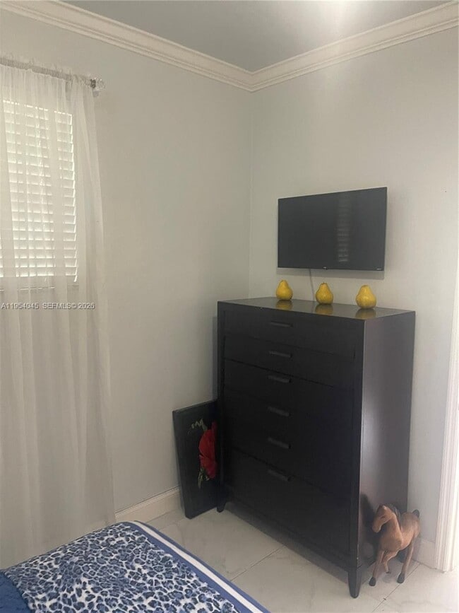 1191 NE 200th St in Miami, FL - Building Photo - Building Photo