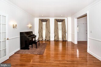 189 Christopher Dr in Princeton, NJ - Foto de edificio - Building Photo