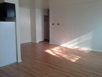Benton Court Apartments photo'