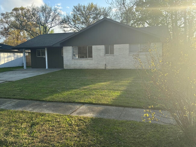 property at 223 Hummingbird Ln