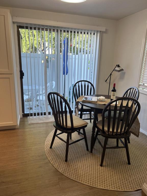 2215 Poplar Dr in Medford, OR - Building Photo - Building Photo