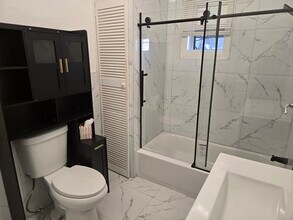 4514 NE 1st Ave in Miami, FL - Foto de edificio - Building Photo