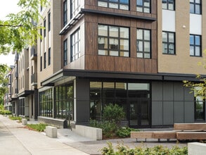 University Commons at Catamount Run in South Burlington, VT - Foto de edificio - Building Photo