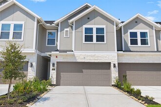 8117 Danson Ln in Pearland, TX - Building Photo - Building Photo