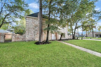 3919 Fernglade Dr in Houston, TX - Building Photo - Building Photo