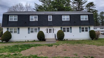 12 Anglers Rd, Unit 12 in Windham, ME - Building Photo