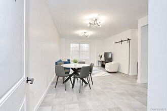 962 US-9W in Congers, NY - Building Photo - Building Photo