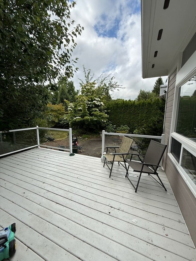 572 E Maberry Dr in Lynden, WA - Building Photo - Building Photo