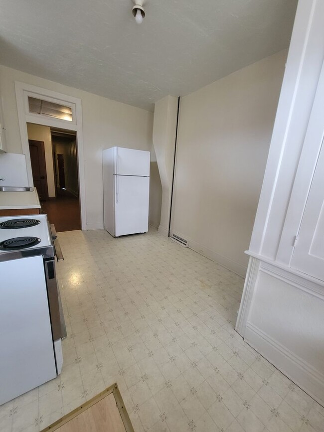 562 Atlantic Ave in York, PA - Building Photo - Building Photo