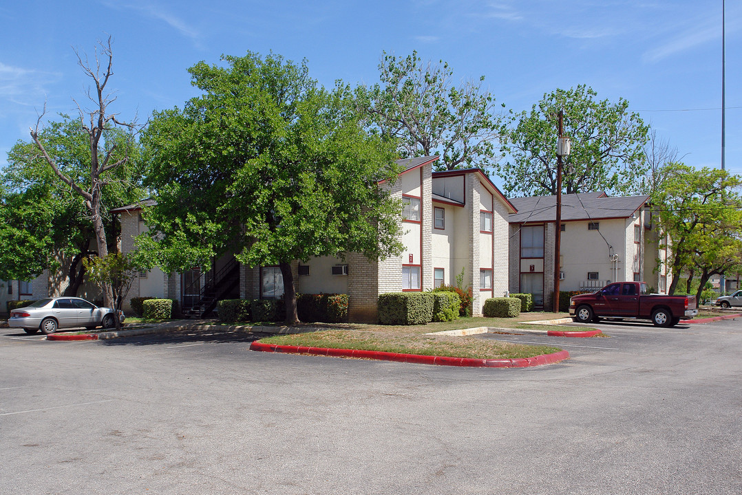 City Gate in San Antonio, TX - Building Photo