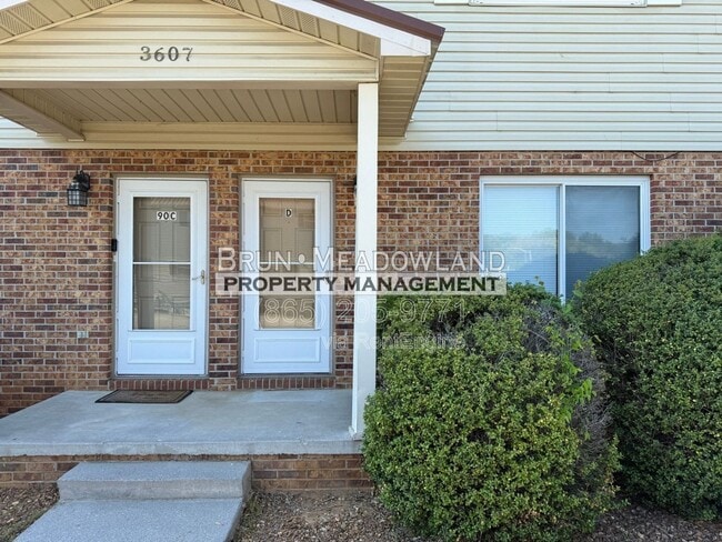 3607 Lark Cir in Louisville, TN - Building Photo - Building Photo