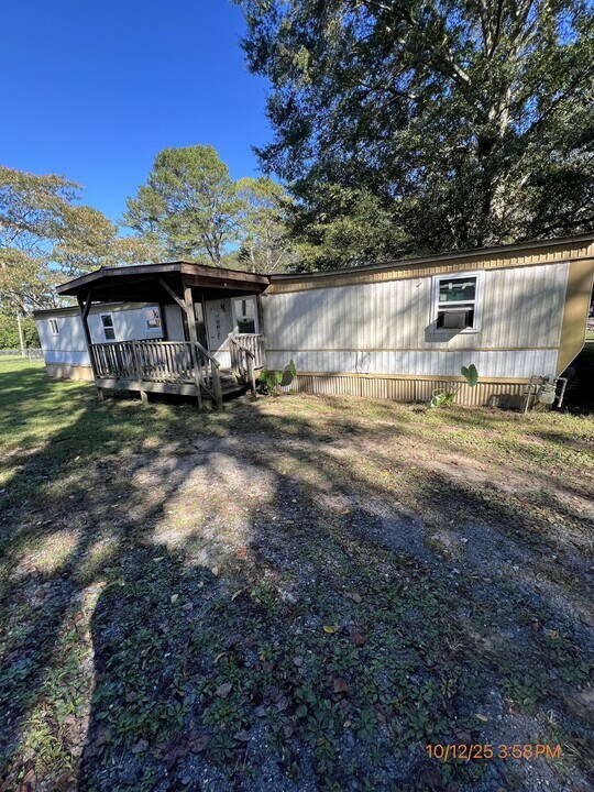 1636 Old Hwy 27 in Trion, GA - Building Photo