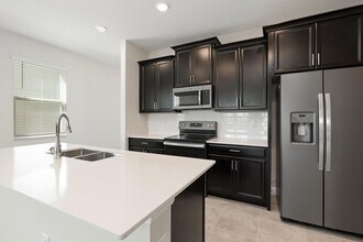 4410 Seven Canyons Dr in Kissimmee, FL - Building Photo - Building Photo
