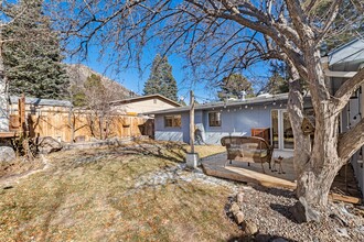 3807 N Swiss Rd in Flagstaff, AZ - Foto de edificio - Building Photo