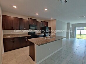 3929 Wild Senna Blvd in Tampa, FL - Foto de edificio - Building Photo