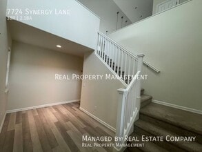 7724 Synergy Ln in Anchorage, AK - Building Photo - Building Photo