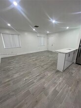 10803 SW 5th St in Miami, FL - Building Photo - Building Photo