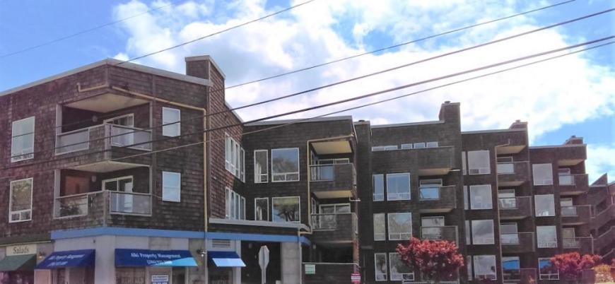 2770 Alki Ave SW in Seattle, WA - Building Photo
