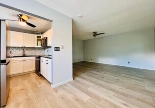 260 Dorchester K in West Palm Beach, FL - Building Photo - Building Photo