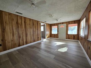 4209 Thonotosassa Rd in Plant City, FL - Building Photo - Building Photo