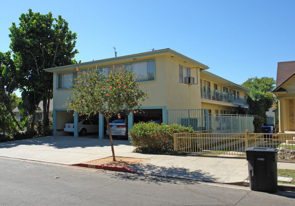 1159 N Poinsettia Pl in Los Angeles, CA - Building Photo