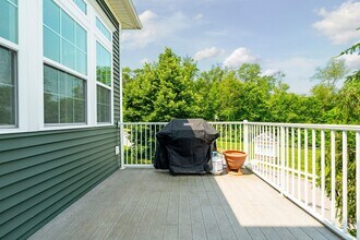 1 Mill Rd in Danbury, CT - Building Photo - Building Photo