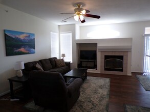 8427 S Hoyt Way in Littleton, CO - Building Photo - Building Photo