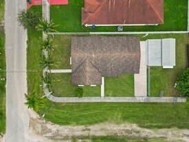 1515 NE 2nd Ave in Homestead, FL - Building Photo