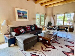 501 Rio Grande Ave in Santa Fe, NM - Building Photo - Building Photo