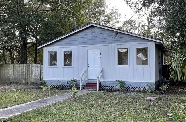 property at 5910 Droad St