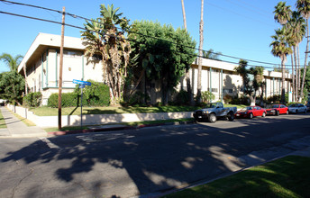 709 N. Inglewood Ave. in Inglewood, CA - Building Photo - Building Photo