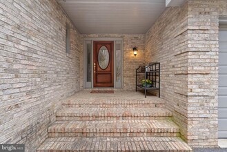 5808 Riggs Rd in Gaithersburg, MD - Building Photo - Building Photo
