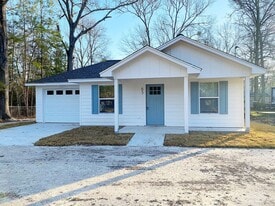 65 Jordan Dr in Lumberton, TX - Building Photo