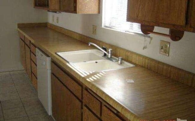 1801-1811 Gina Dr in Oxnard, CA - Building Photo - Building Photo