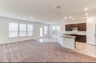 321 Wild Onion Ln in Fort Worth, TX - Building Photo - Building Photo