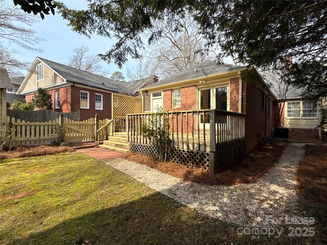 property at 1615 Park Rd