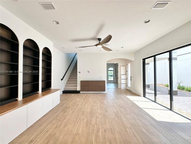 8436 Lyside Dr in Melbourne, FL - Building Photo - Building Photo