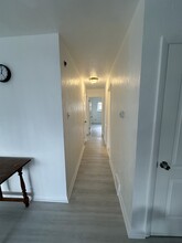 1227 W Marshall St, Unit 2ndfloor in Norristown, PA - Building Photo - Building Photo